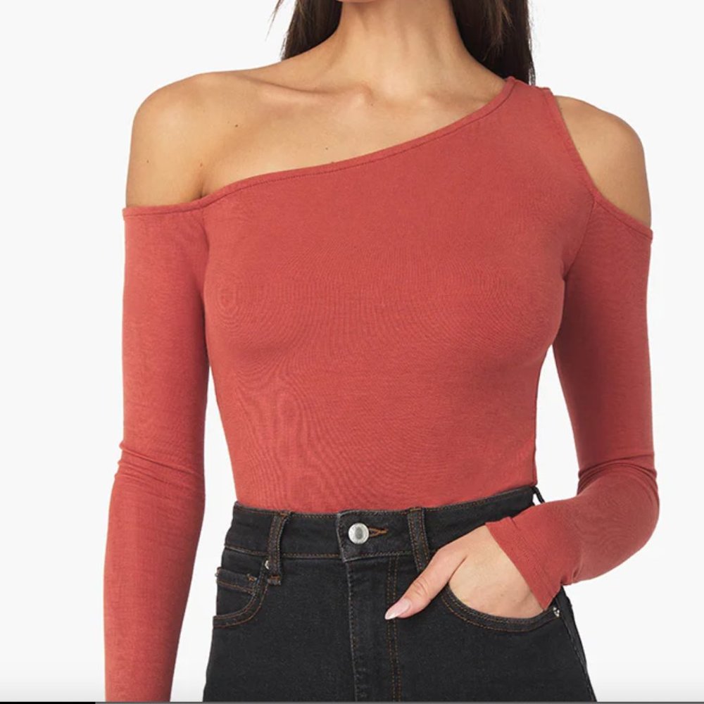 Cold Shoulder Rib Top / WeWoreWhat
